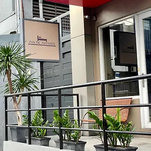 2* Отель De Avenida, Makati